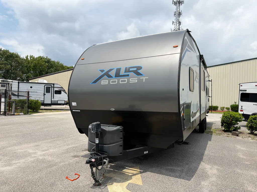 2022 Forest River XLR Boost 31QB, Photos photo 5