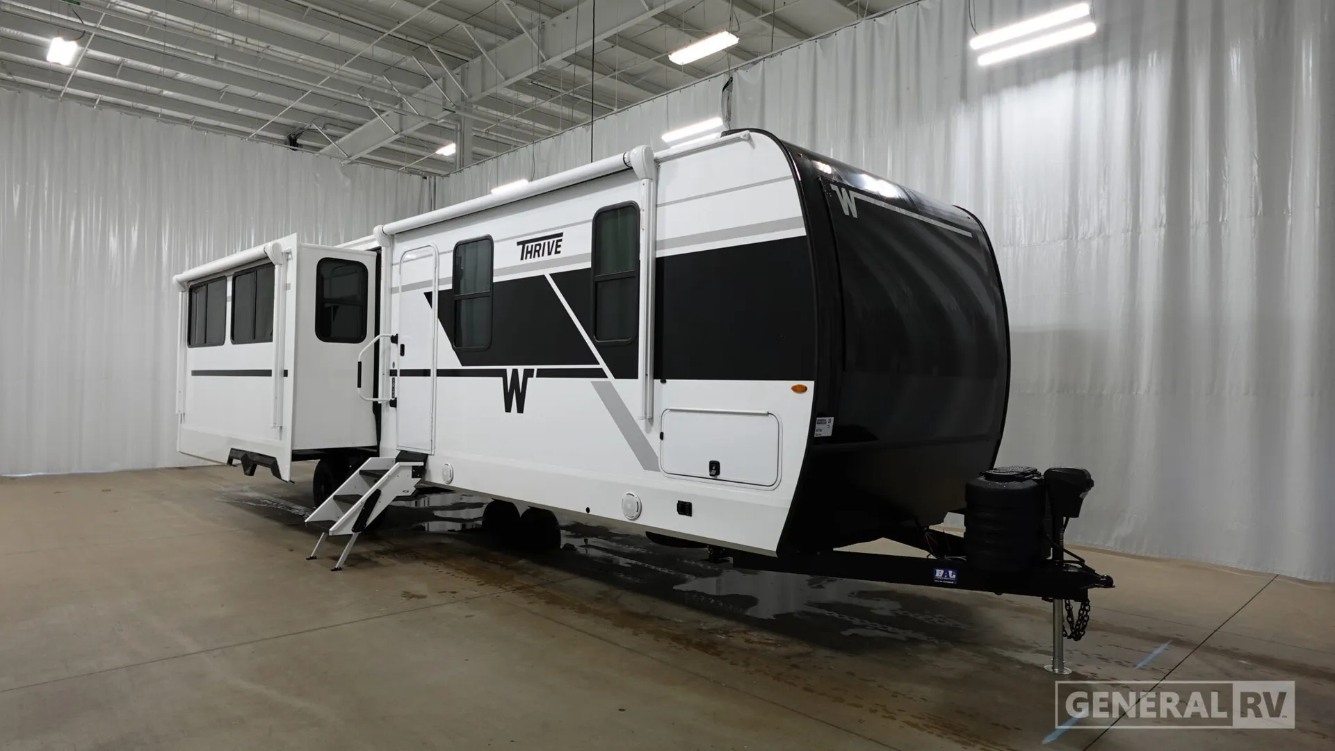2026 Winnebago Thrive 29RLO - Photo 2