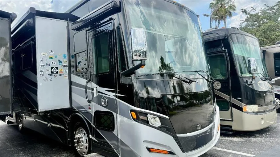 2022 Tiffin Allegro Red 33 AA - Photo 2