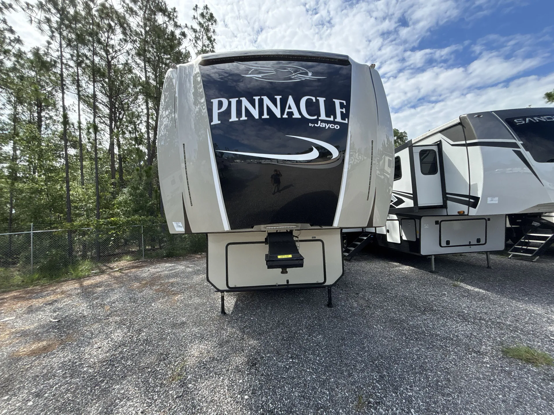 2017 Jayco Pinnacle 36FBTS — front