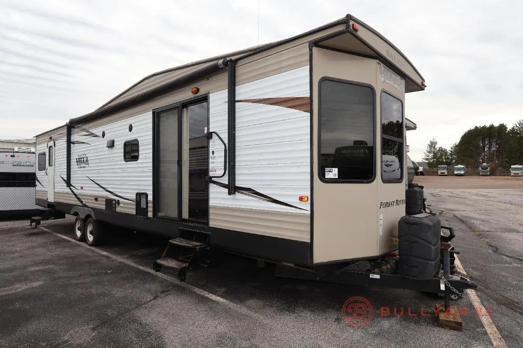 2016 Forest River Salem Villa Series 39FDEN Classic - Main photo