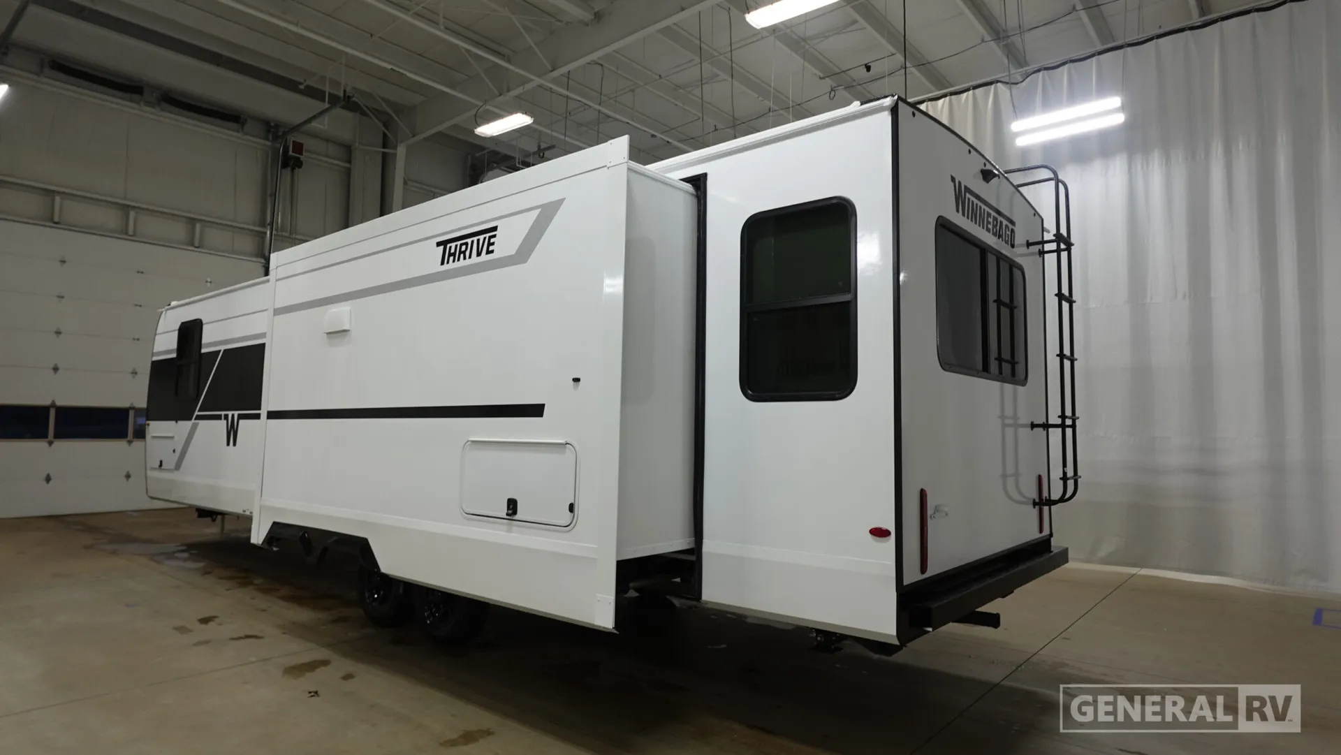 2026 Winnebago Thrive 29RLO - Photo 4