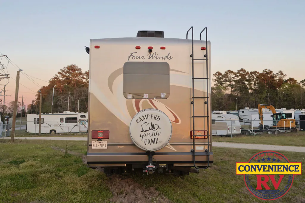2015 Thor Motor Coach Four Winds 33SW, Photos photo 19