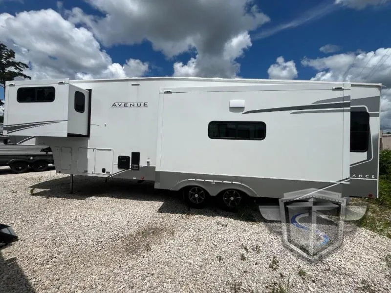 2026 Alliance RV Avenue 32RLS - Photo 3