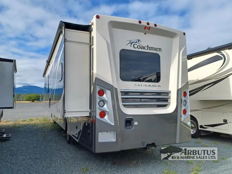2022 Coachmen Mirada 32LS - Photo 4