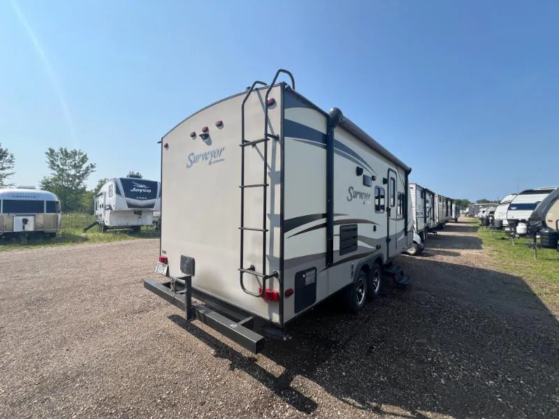 2015 Forest River Surveyor 220RBS — Photo 5
