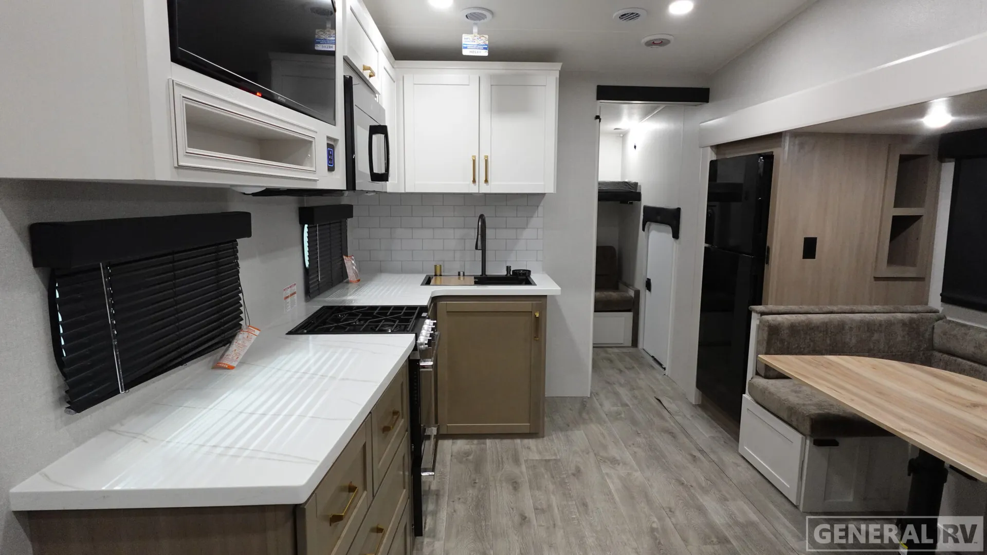 2026 Jayco Eagle HT 31QCD - Photo 3