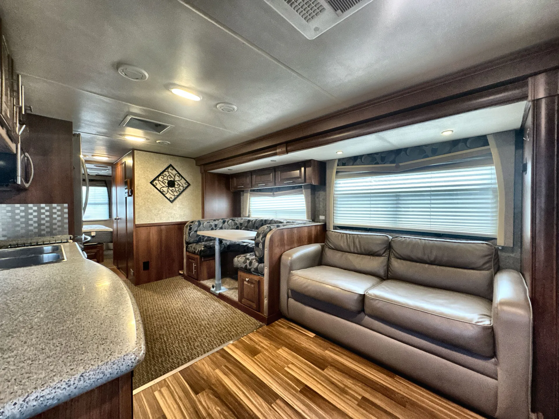 2014 Forest River Georgetown 329DS — living area main