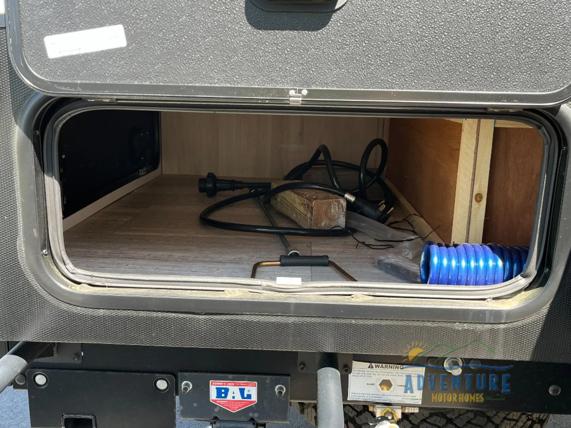 2023 Winnebago Hike 100 H1316MB - Photo 4