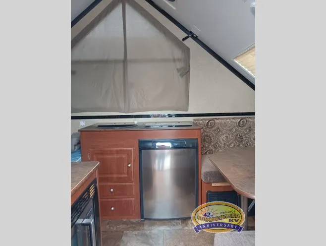 2015 Forest River Rockwood Hard Side Series A192HW - Photo 2