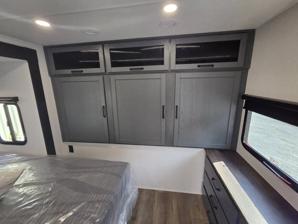2027 Forest River Solaire 3060RKTS, Photos photo 39