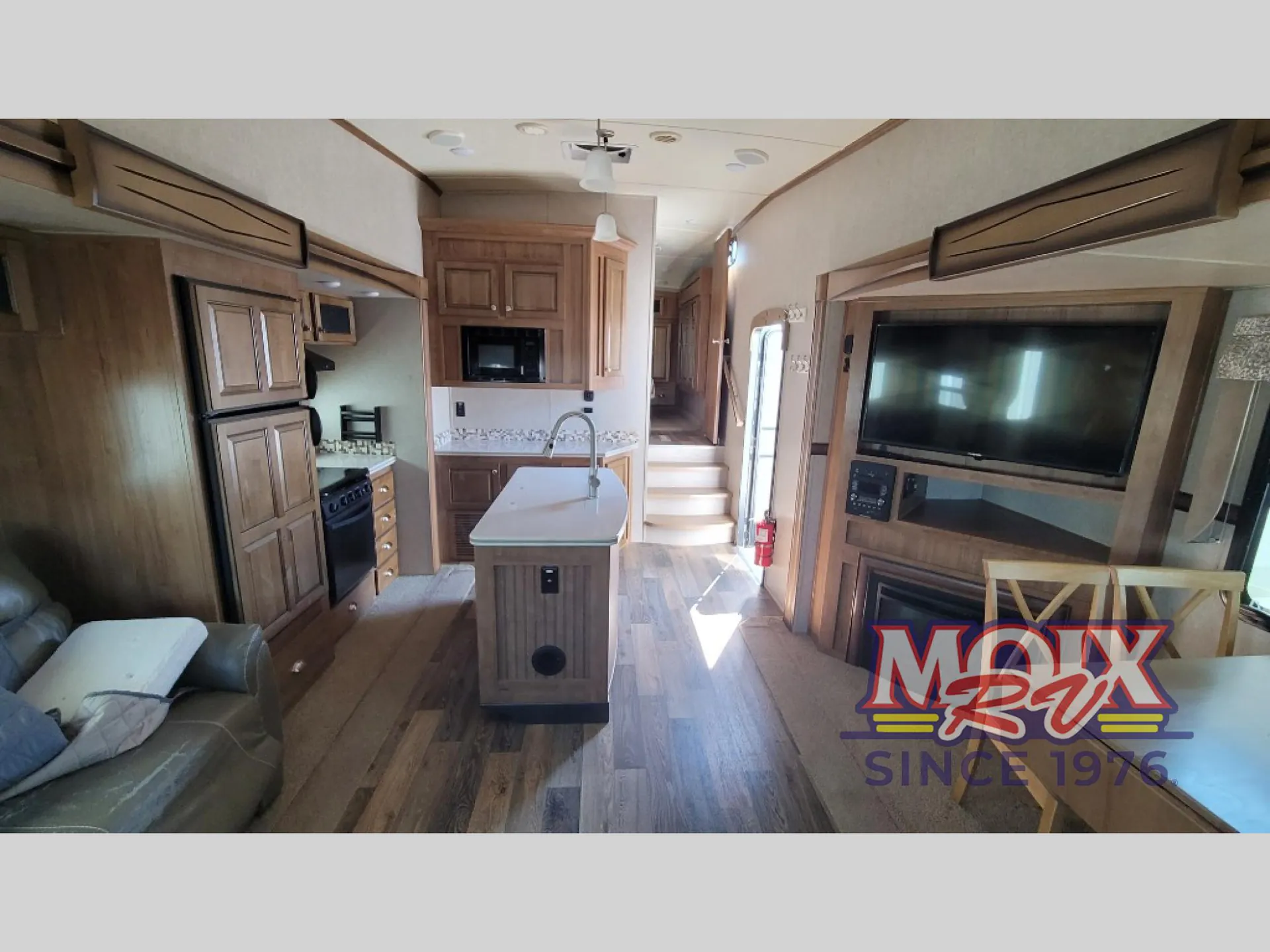 2017 Forest River Rockwood Signature Ultra Lite 8289WS - Photo 4