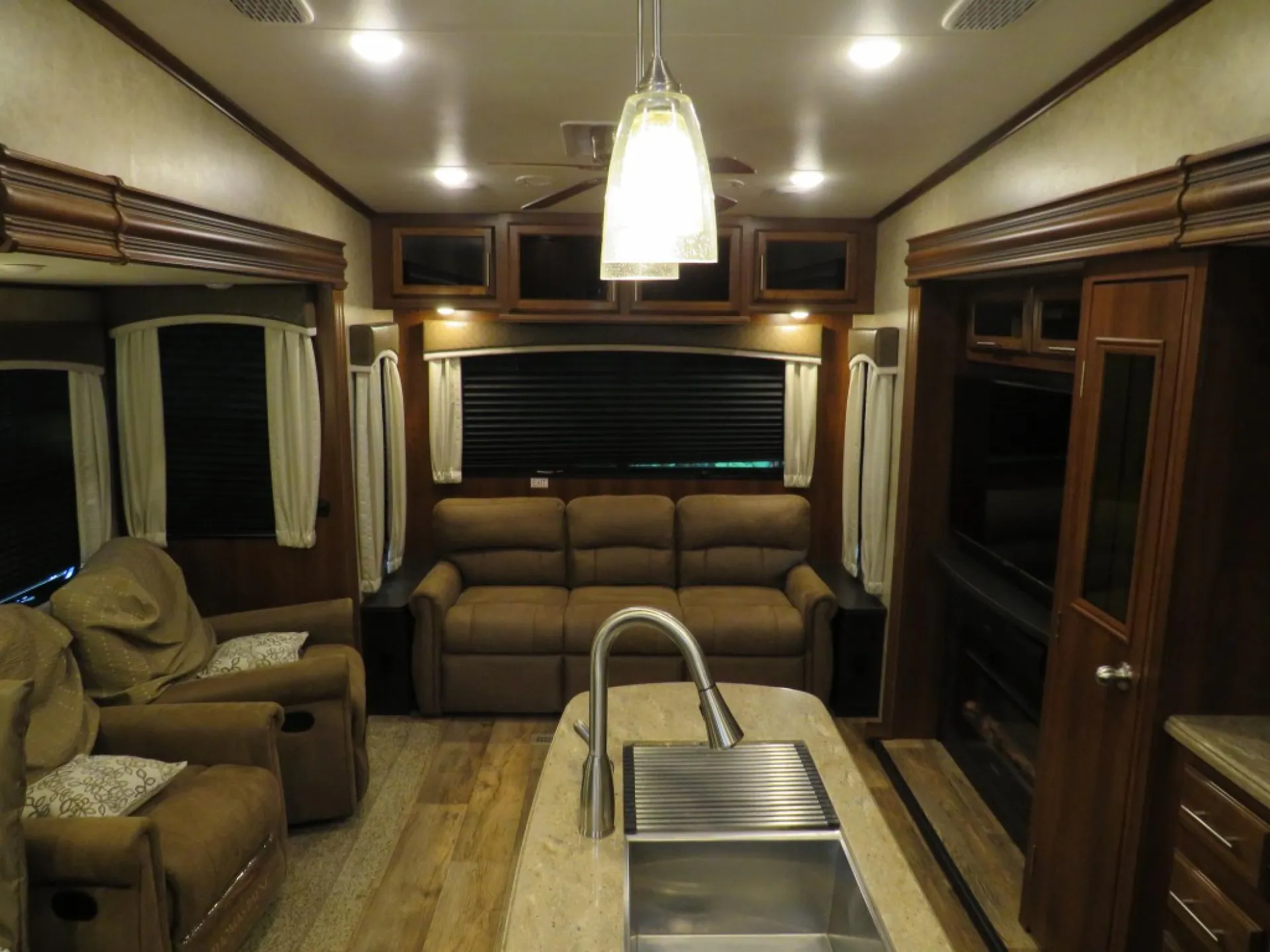 2018 Jayco Eagle 321RSTS - Photo 3