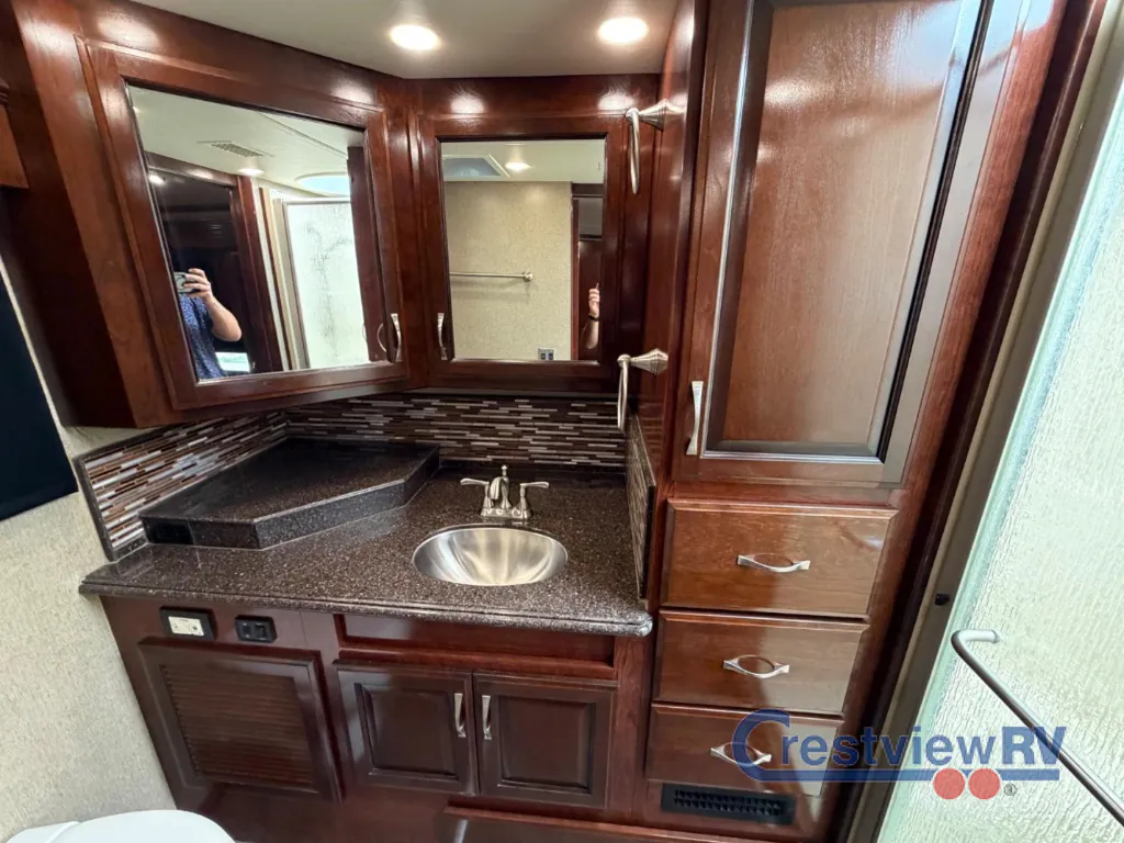 2018 Fleetwood Pace Arrow LXE 38K, Photos photo 35