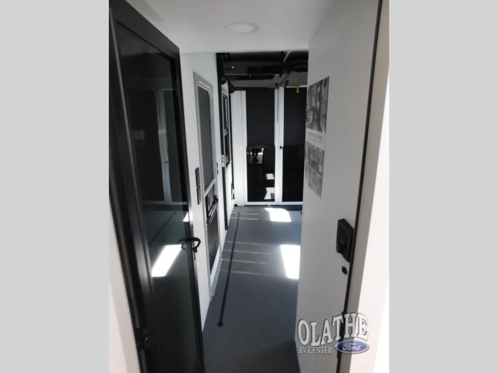 2026 Brinkley Model G 3970, Photos photo 23