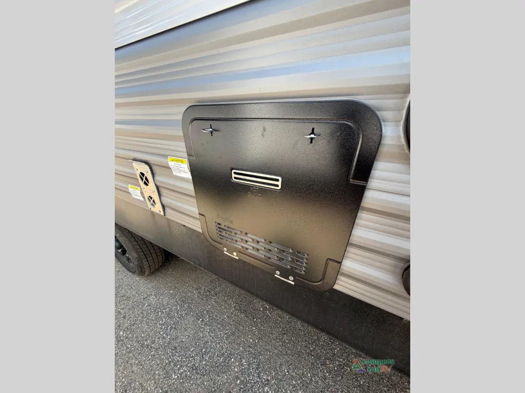 2027 Coachmen Catalina Legacy Edition 333DBDSCK, Photos photo 4