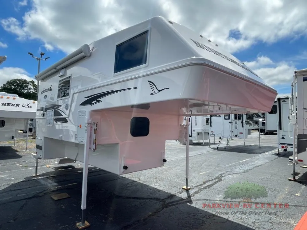2027 Northern Lite Limited Edition 10-2EXLEWB - Main photo