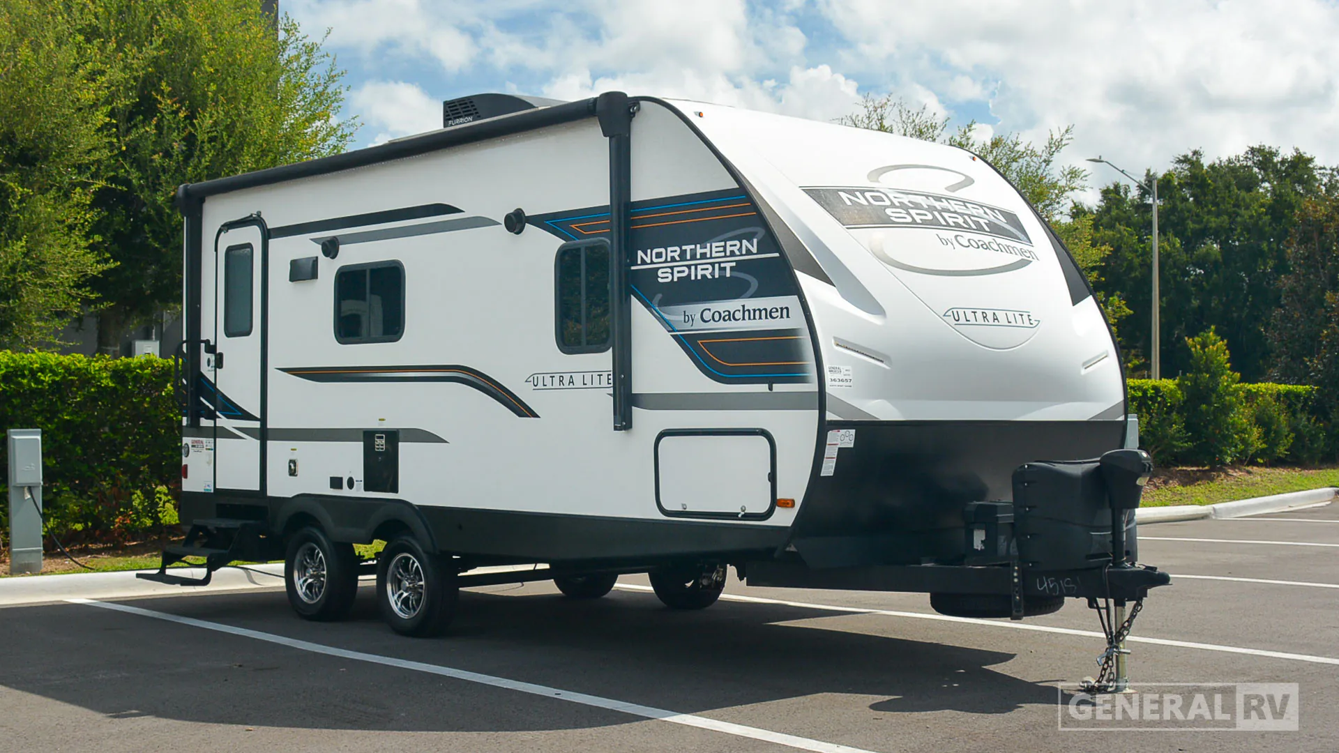 2023 Coachmen Northern Spirit Ultra Lite 1943RB - Photo 2
