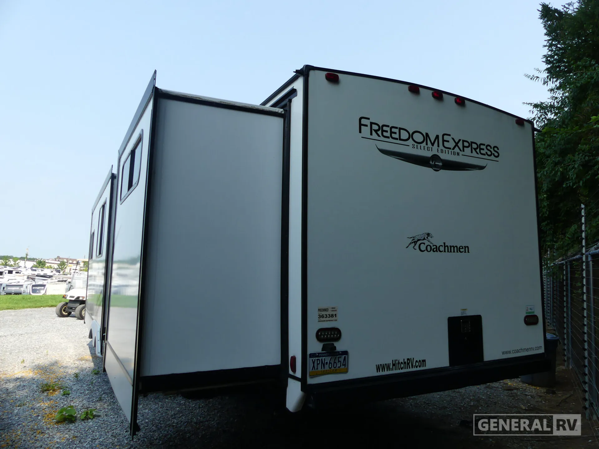 2022 Coachmen Freedom Express Select 31SE - Photo 3