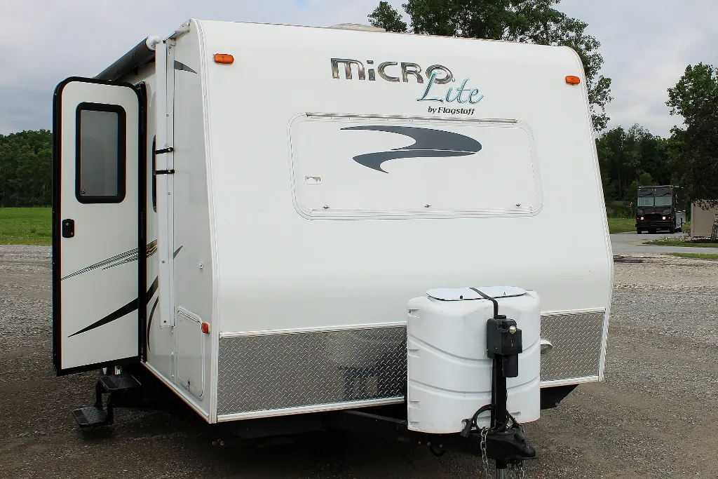 2014 Forest River RV Flagstaff Micro Lite 23LB
