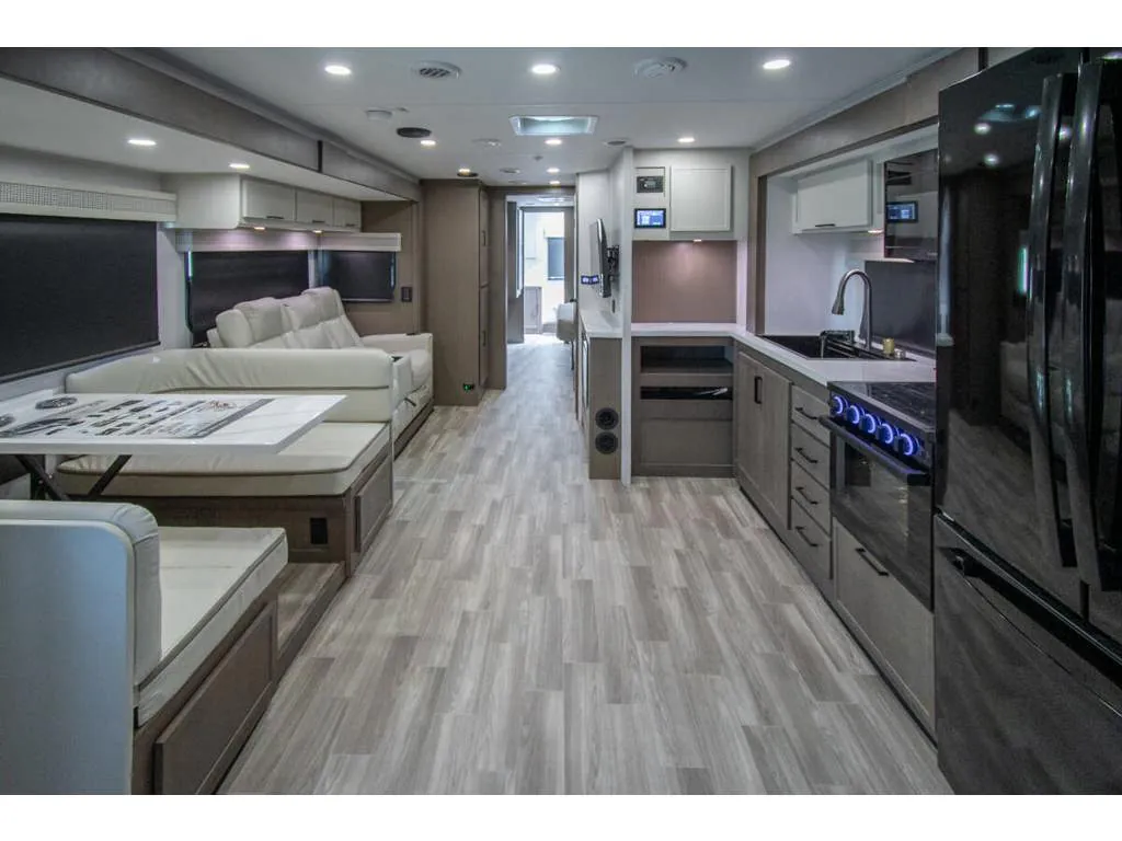 2027 Forest River Georgetown 5 Series 34H5 — Photo 7