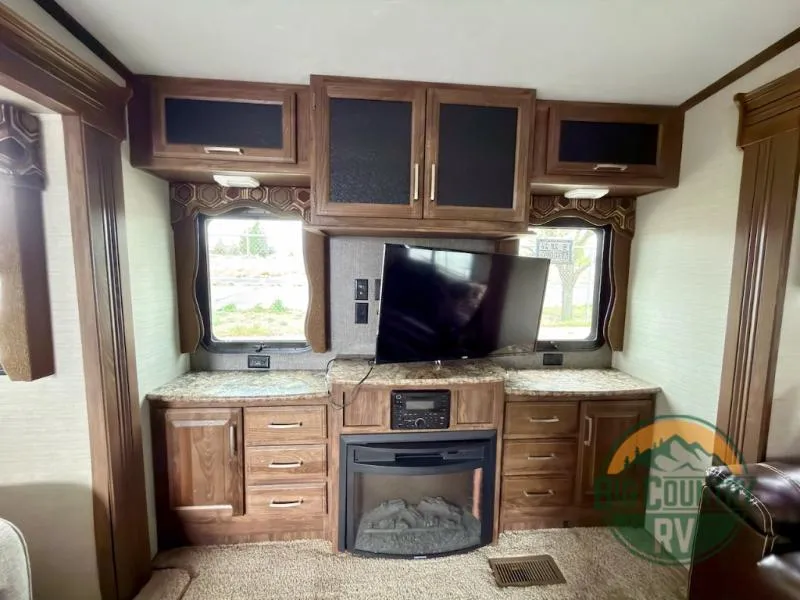2016 Keystone Cougar 327RESWE - Photo 4