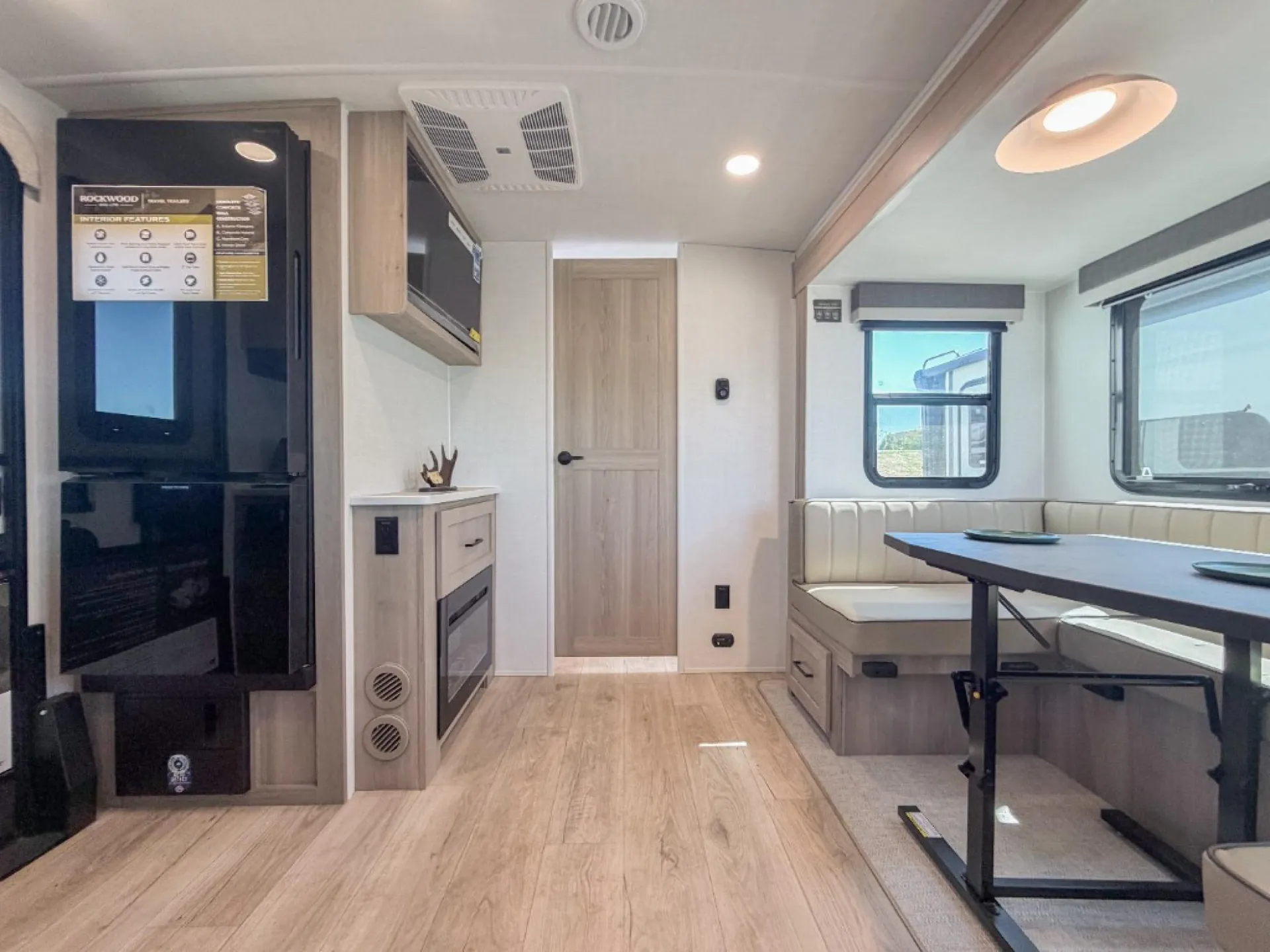 2026 Forest River Rockwood Mini Lite 2506FK - Photo 4