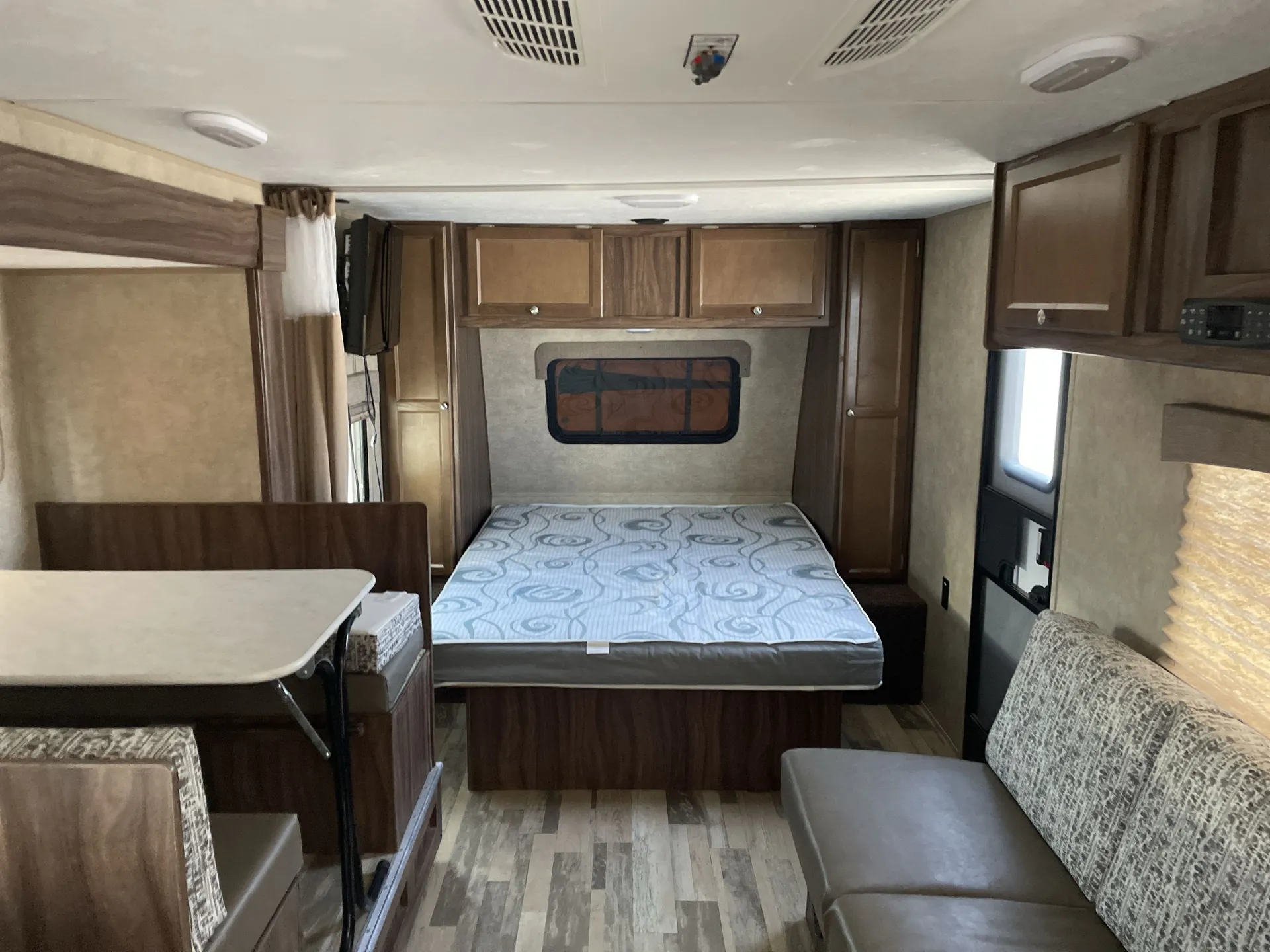 2019 Coachmen Viking Ultra-Lite 21RBSS — living area main