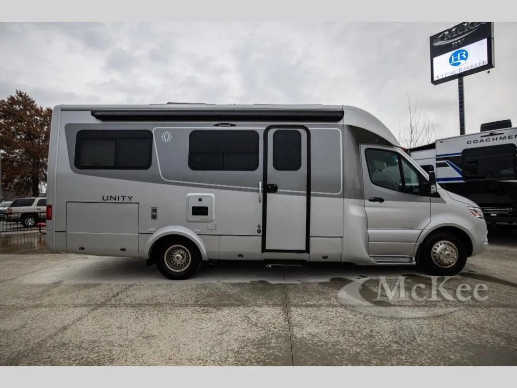 2022 Leisure Travel Unity U24CB - Photo 4