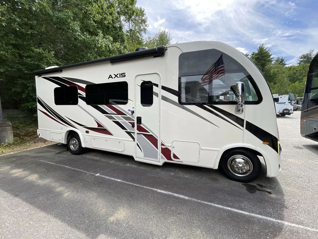 2022 Thor Motor Coach Axis 24.3, Photos photo 3