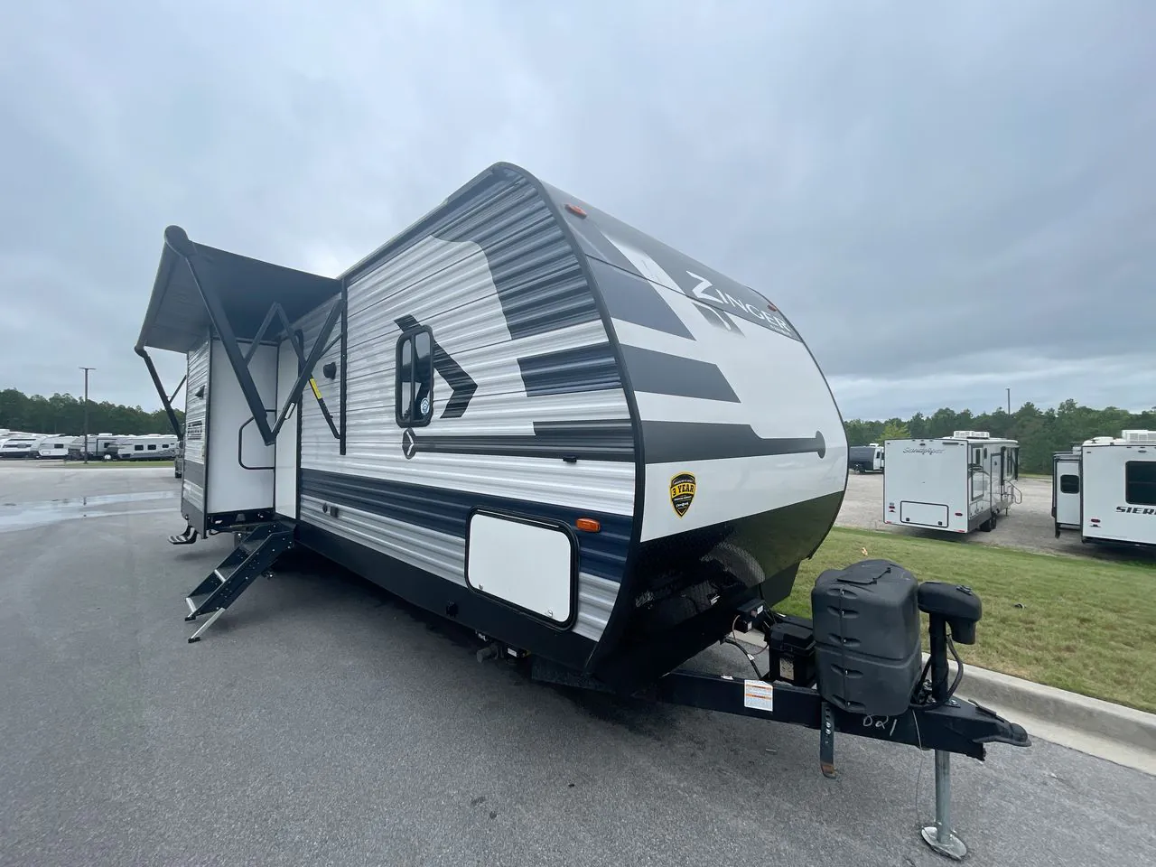 2022 CrossRoads Zinger 331BH - Photo 3