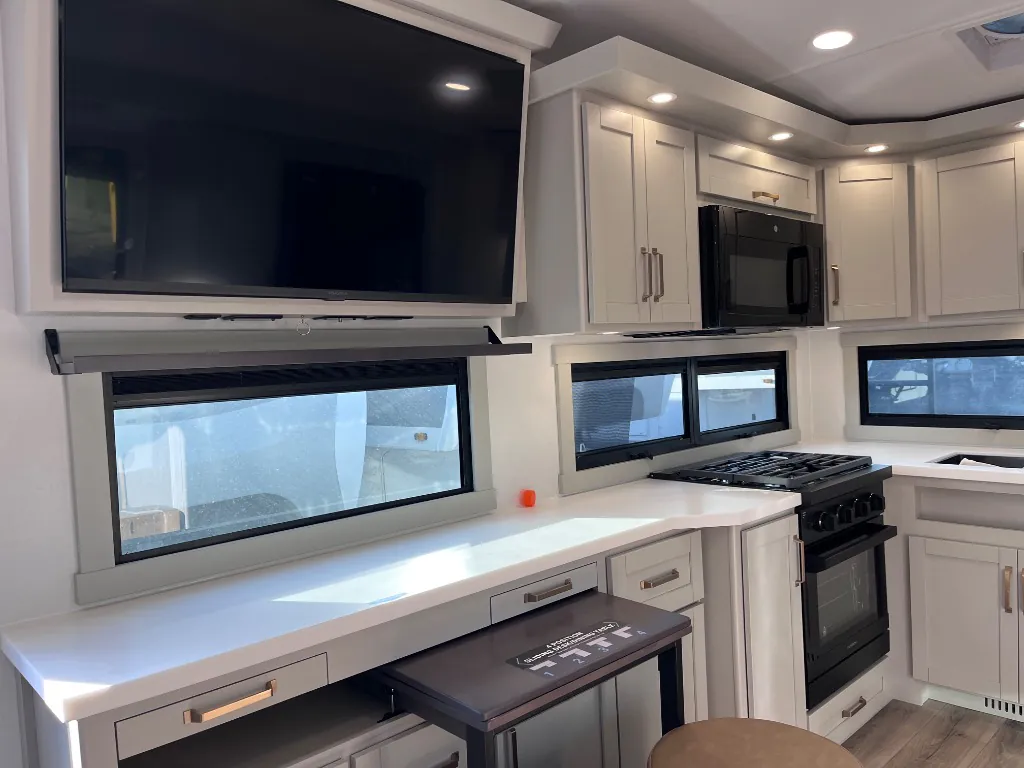 2026 Brinkley Model Z 2680, Photos photo 8