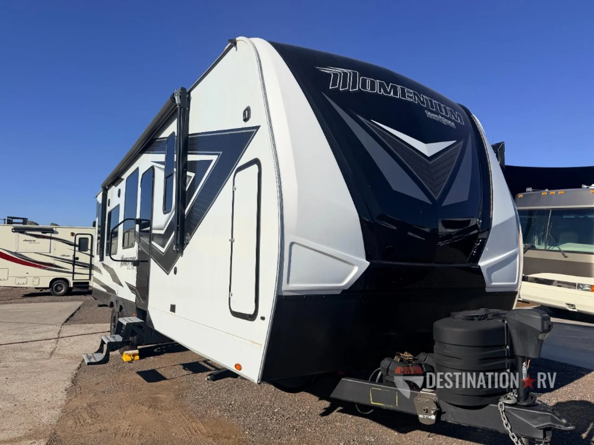 2024 Grand Design Momentum G-Class 30G - Photo 2