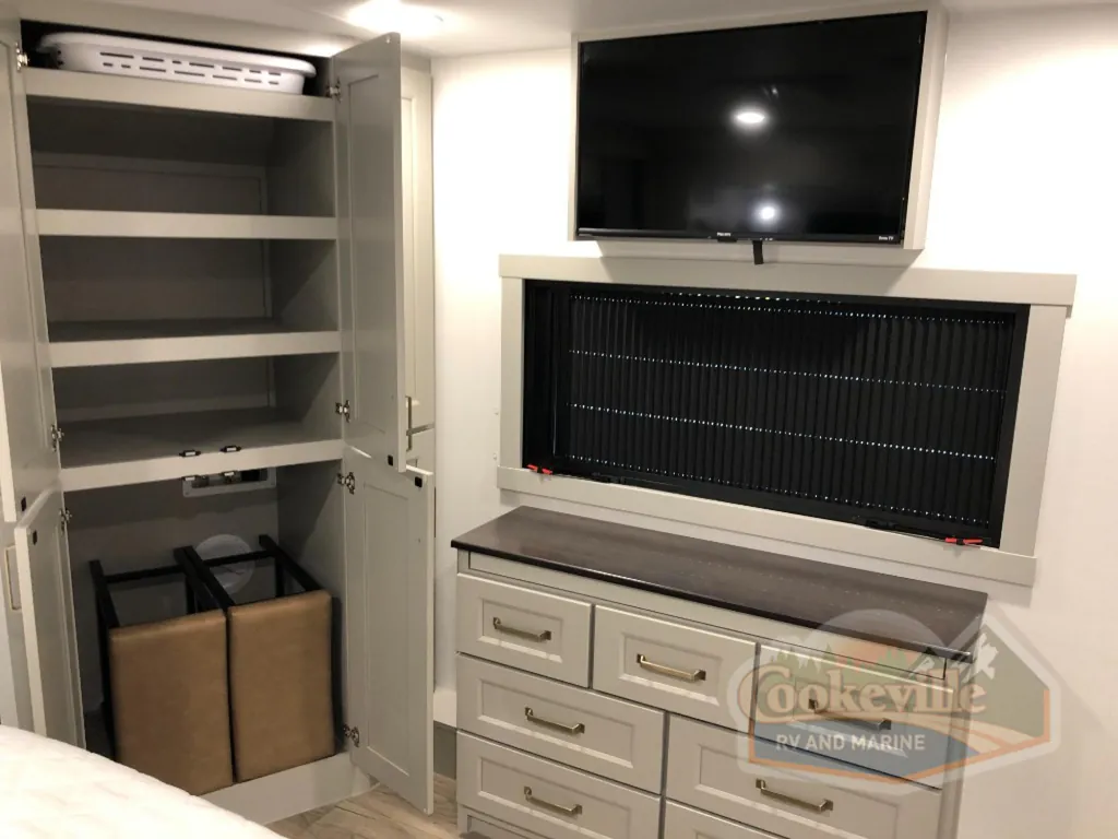 2026 Brinkley Model G 3970, Photos photo 30