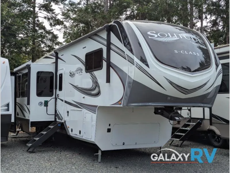 2021 Grand Design Solitude 3740BH - Photo 4