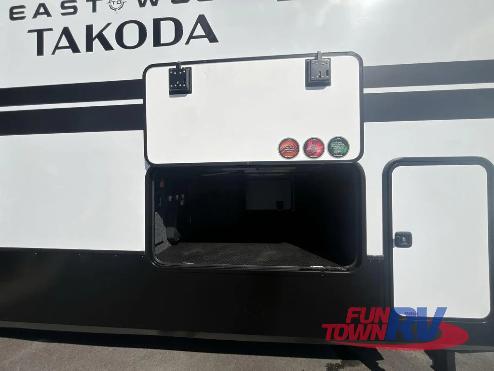 2025 East to West Takoda 350TH - Photo 3