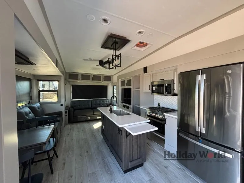 2026 Keystone Montana High Country 331RL - Photo 4