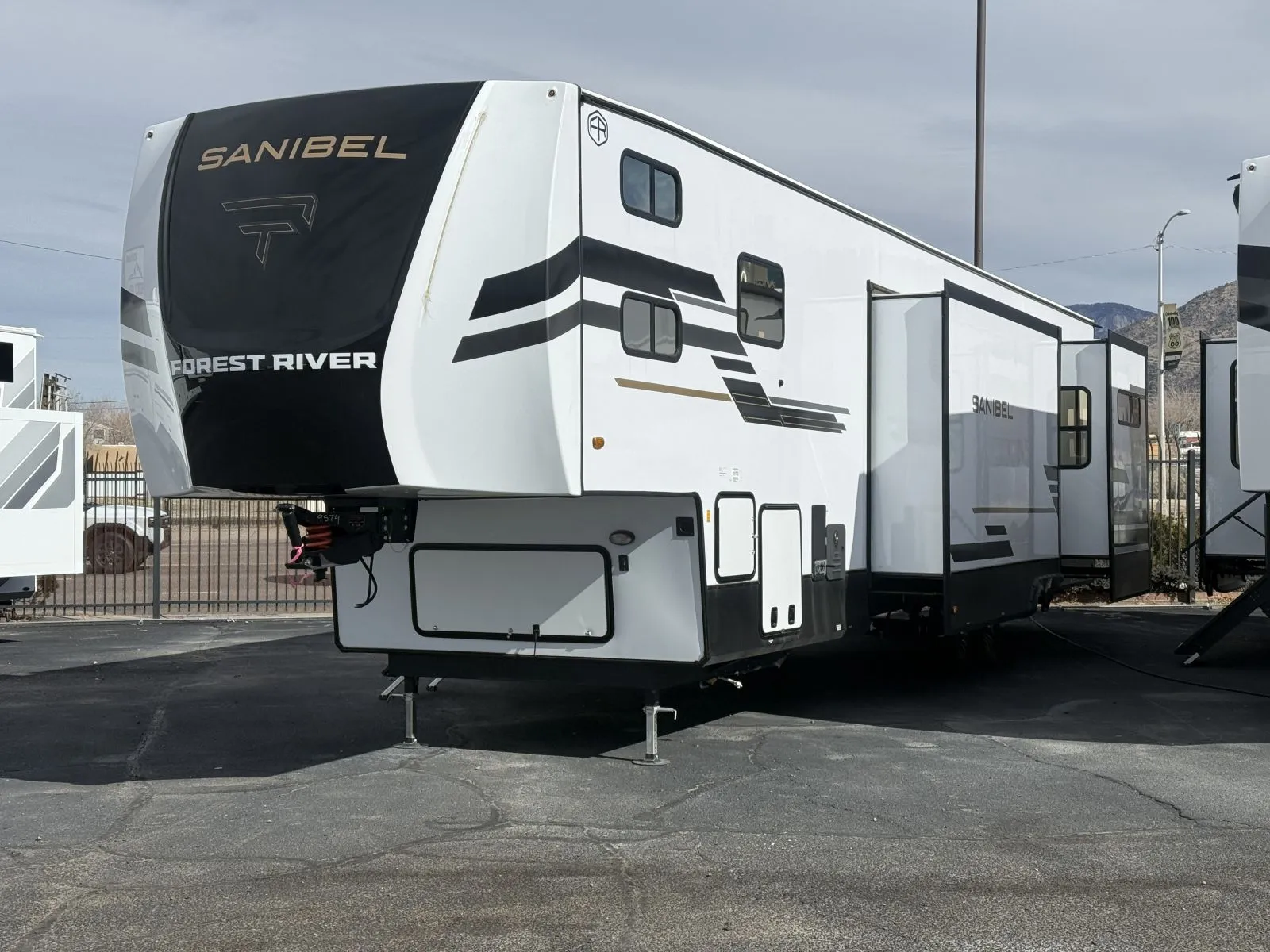 2026 Prime Time Sanibel 39BUNK - Photo 3