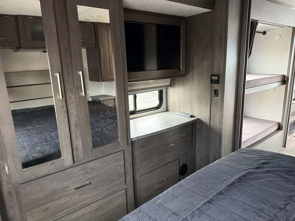 2023 Coachmen Pursuit 31BH, Photos photo 24