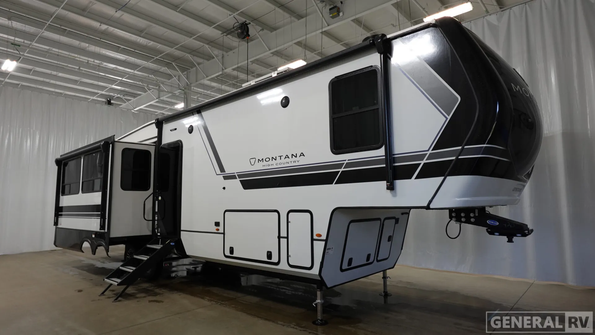 2026 Keystone Montana High Country 331RL - Photo 2