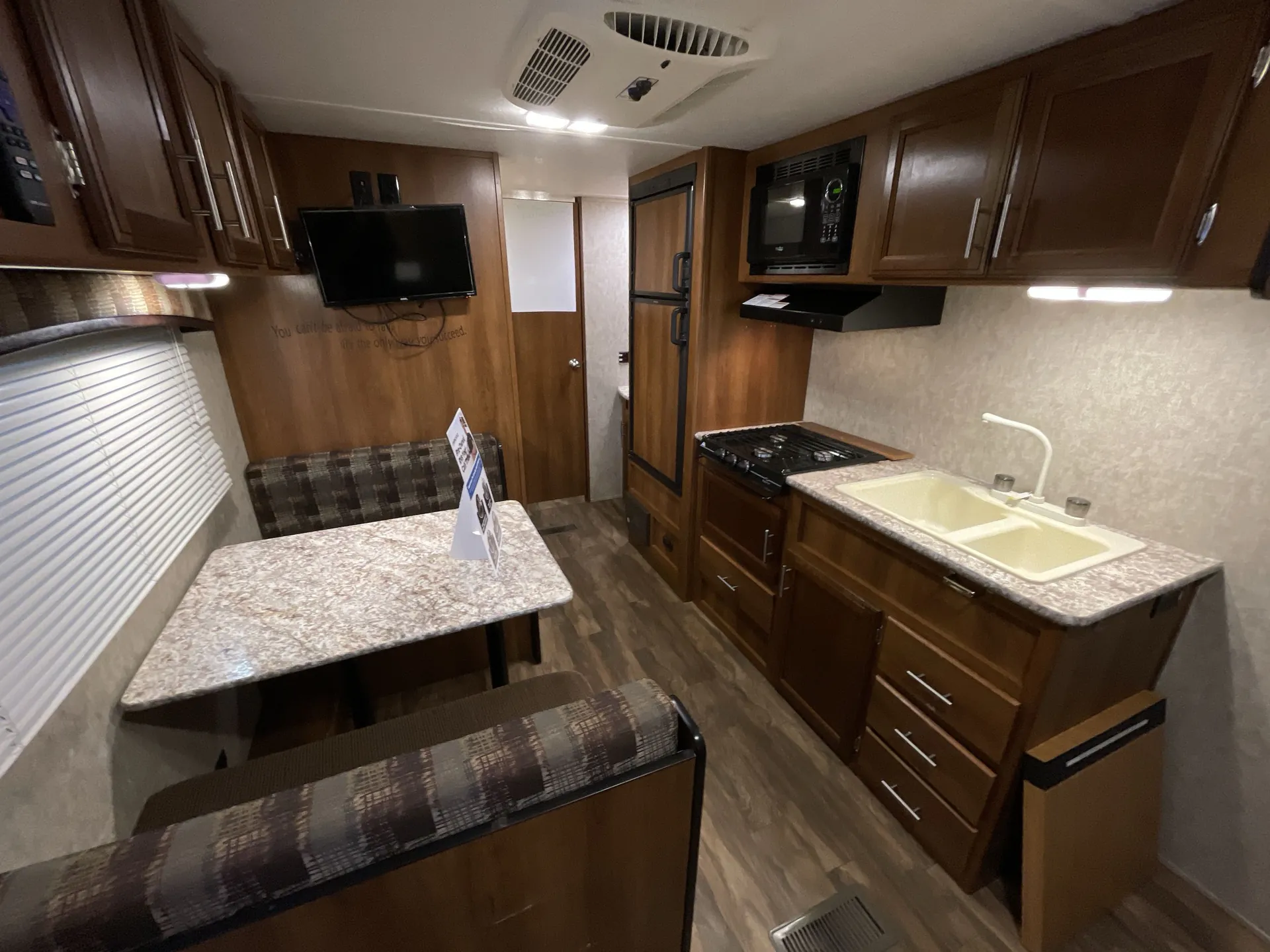 2017 Prime Time Avenger 26BK — living area main