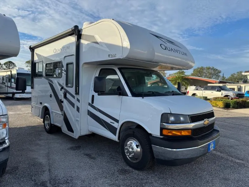 2026 Thor Motor Coach Quantum LC19 - Photo 2