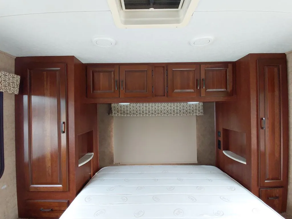 2016 Forest River Sunseeker 2650S - Photo 3