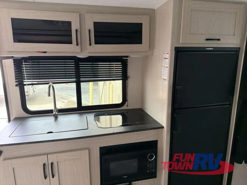 2023 Coachmen Apex Nano 208BHS - Photo 4