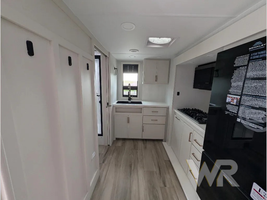 2026 Brinkley Model Ix 23X, Photos photo 24