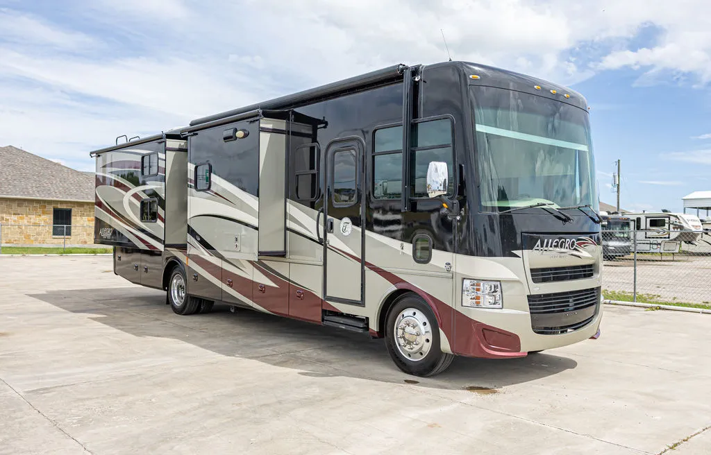2013 Tiffin Motorhomes Allegro 35 - Photo 2