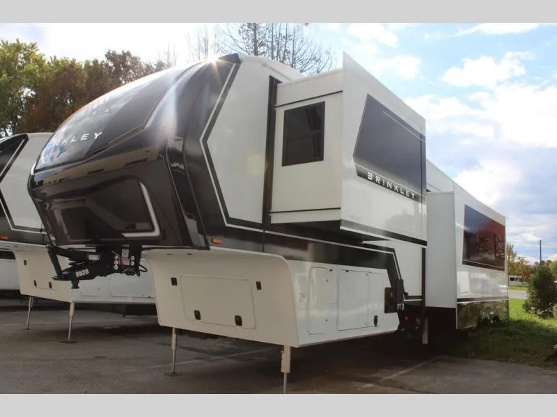 2026 Brinkley Model Z 3515 - Photo 3