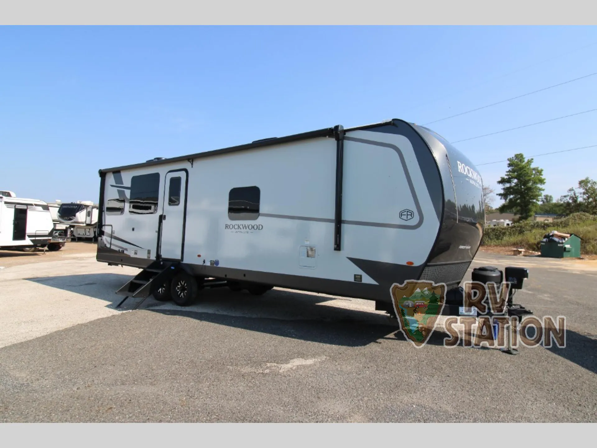 2027 Forest River Rockwood Ultra Lite 2711RK