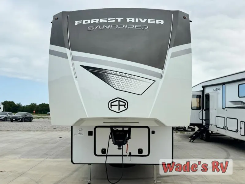 2025 Forest River Sandpiper 3900HBLR - Photo 3