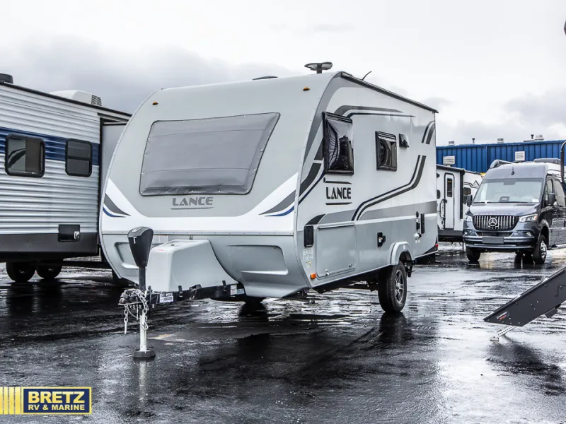 2021 Lance Lance Travel Trailers 1475 - Photo 4
